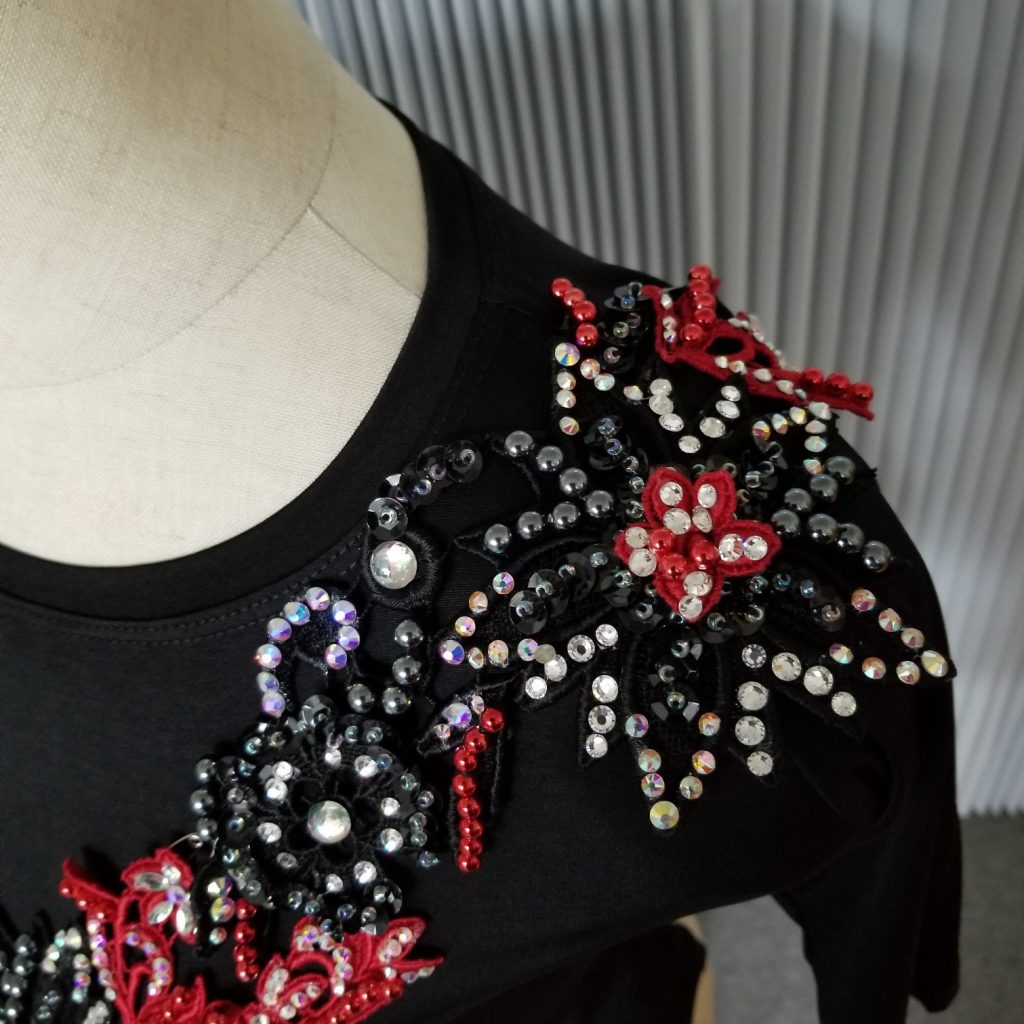 ハンドメイド　飾り付モチーフレース　ヘアアクセサリー　洋服につける　フィギュアスケート　フラメンコ　ベリーダンス　新体操　バトン　舞台衣装に使えるモチーフレース