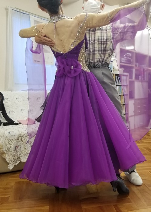 白樺ドレスリフォーム　社交ダンスドレスお直し　ドレスリメイク　ダンスドレスリフォーム　評判の良いドレスお直し屋さん
