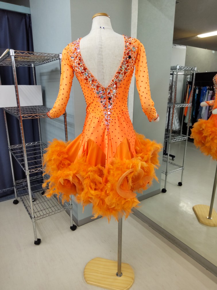 社交ダンスドレスお直し　社交ダンスドレスリフォーム　ダンスドレスリメイク　ドレスリメイク　ドレス専門店のお直し