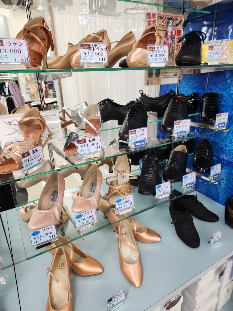 白樺ドレスセール　西日暮里ダンス用品　白樺セール　2024年夏セール　社交ダンスドレス　社交ダンス用品