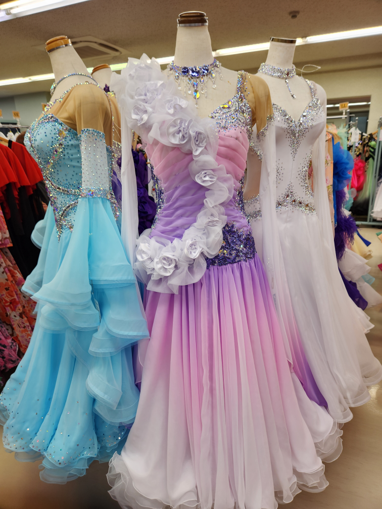 白樺ドレスセール　西日暮里ダンス用品　白樺セール　2024年夏セール　社交ダンスドレス　社交ダンス用品