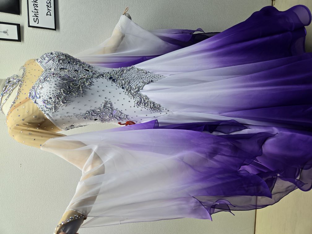 社交ダンスドレス　社交ダンス衣装　スタンダードドレス　白樺ドレス　メイドイン東京　委託販売　社交ダンスドレスクリーニング　社交ダンスドレスオーダー　　