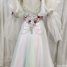 【試着・レンタル・購入】花モチーフがキュートな、モダン用社交ダンスドレス - 画像 (3)