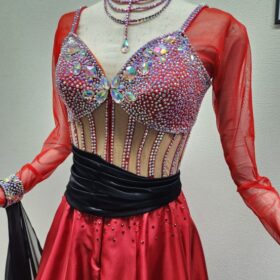 【試着・レンタル・購入】社交ダンス・タンゴに最適な赤黒のスタンダードドレス - 画像 (4)