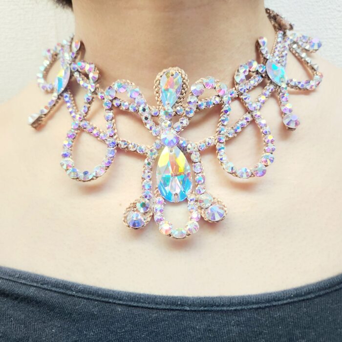 【専門店おすすめ】社交ダンスのアクセサリー5選！選び方は？