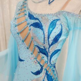 【試着・レンタル・購入】うすブルーのMサイズスタンダードドレス - 画像 (5)
