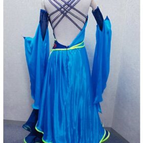【試着・レンタル・購入】競技向きターコイズブルースタンダードドレス - 画像 (3)