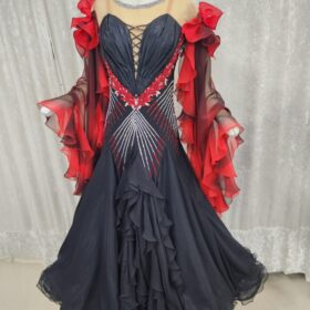 お袖のグラデーションがステキな黒のスタンダードドレス - 画像 (2)