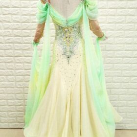 試着・レンタル・購入】社交ダンスドレス クリーム SMサイズ