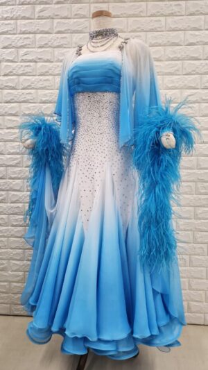 【試着・レンタル・購入】社交ダンスドレス　SMサイズ　白×ブルー　スタンダードドレス754-SM