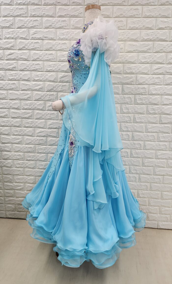 試着・レンタル・購入】社交ダンスドレス LLサイズ うすブルー