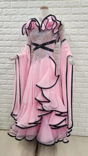 公式】社交ダンスドレス通販なら白樺ドレス｜レンタル全国対応