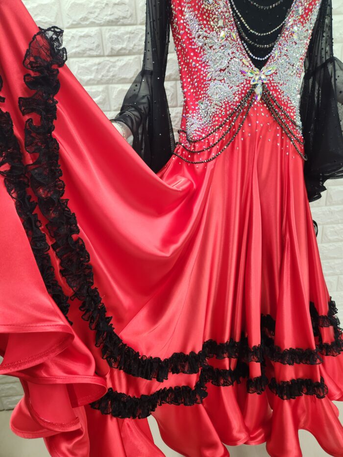 試着・レンタル・購入】社交ダンスドレス LLサイズ 赤黒 パソ用ラテン