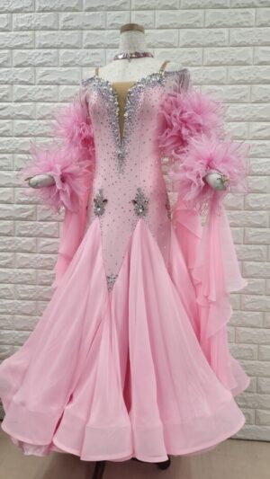 【試着・レンタル・購入】社交ダンスドレス　Mサイズ　ベビーピンク　スタンダードドレス901-M