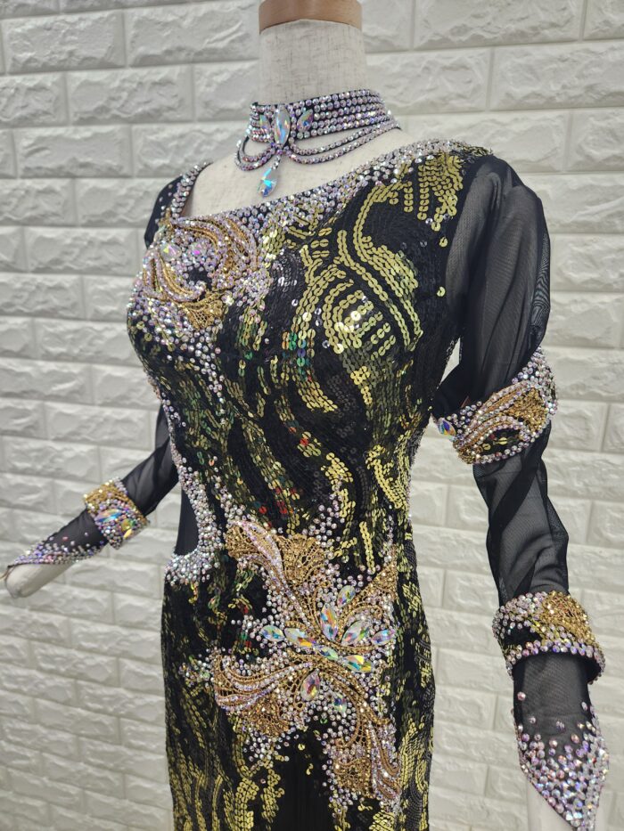 海外製社交ダンスドレスのお直しは難しい？日本製との違いと真実