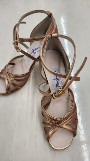 社交ダンス用シューズ　ラテンシューズ　3E　幅広　レディースLRC-7